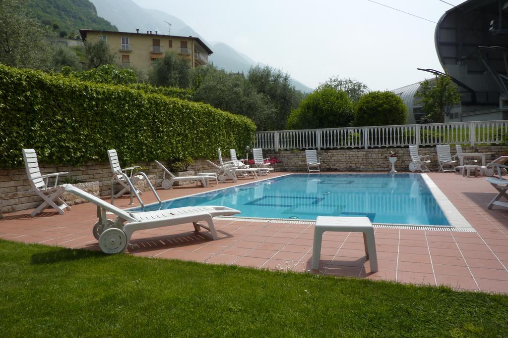 Villa Fiori مالتشيزينيه المظهر الخارجي الصورة